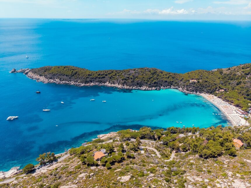 Scorcio del mare dell'isola d'Elba