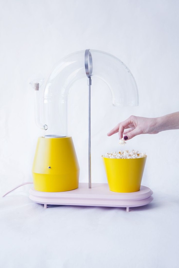 Popcorn Monsoon, di Jolene Carliers